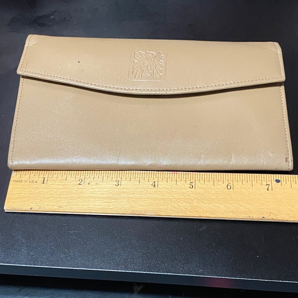 Anne Klein by St. Thomas vintage Tan Leather Clutch Wallet